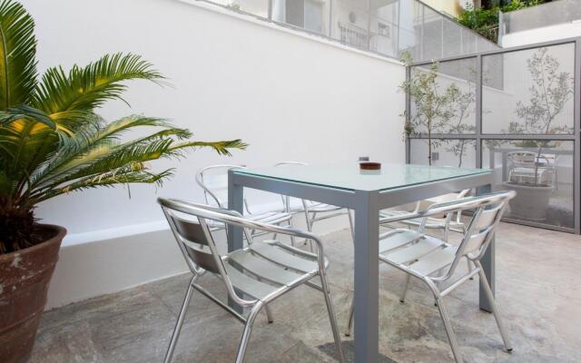 Renovated 2025 5 Bdr House Near Acropolis - New Beds Terrace Green Yard