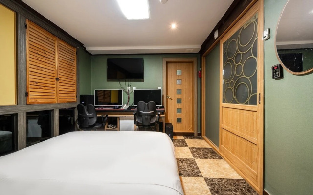 Incheon Hotel W