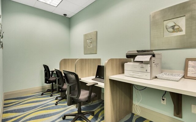 Marvelous 4 Bedroom w/ Screened Pool Close to Disney 1569