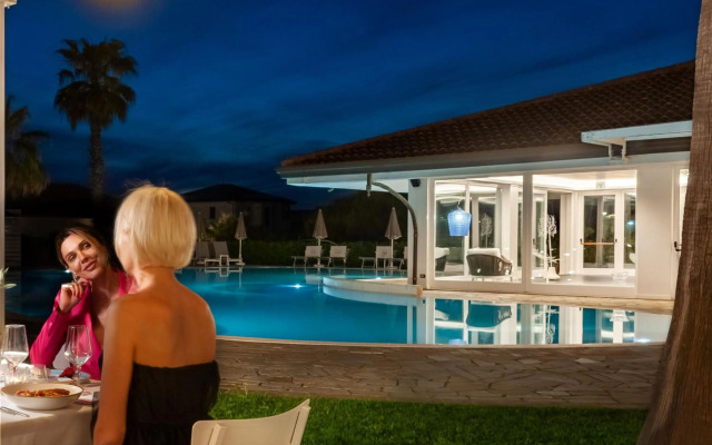 Heracles Village Hotel