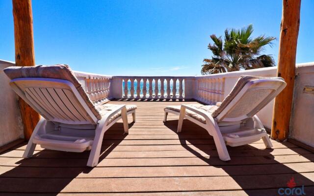 Casa Evita 4 Bedroom Beachfront Home