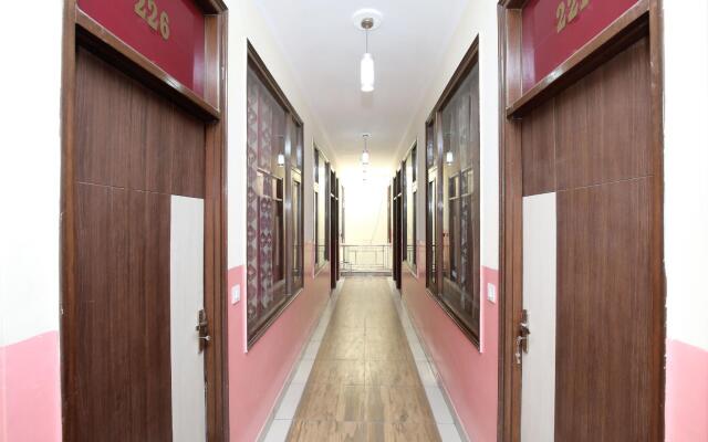 OYO 15067 Hotel Ashoka