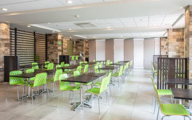 Holiday Inn Express & Suites Celaya by IHG