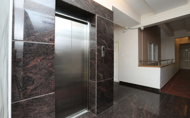 Indra Comforts By OYO Rooms