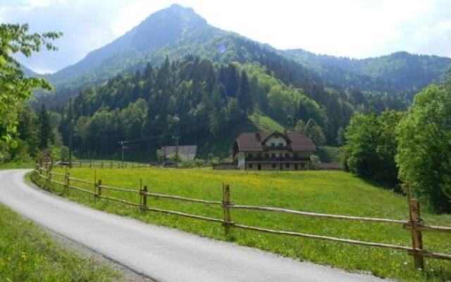 Country house - Turistična kmetija Ambrož Gregorc