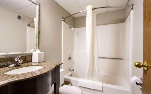 Econo Lodge South Olathe