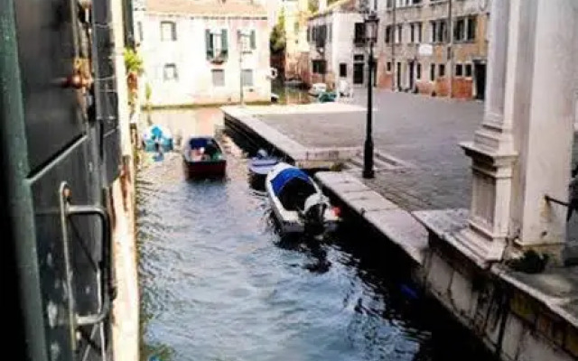 Dorsoduro & Giudecca Island Apartments