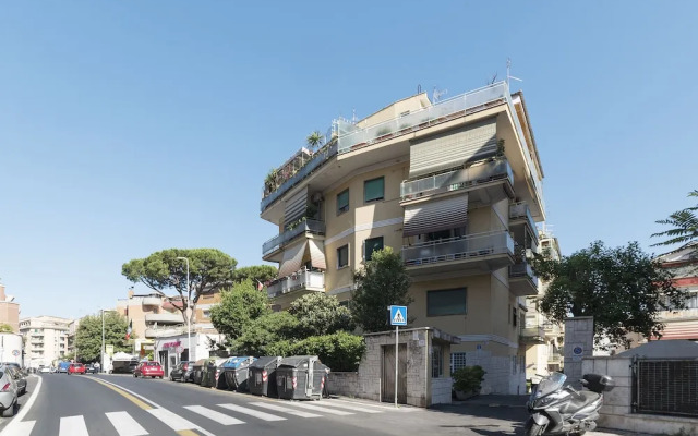 Aurelio Apartment Near the MM Ubaldi