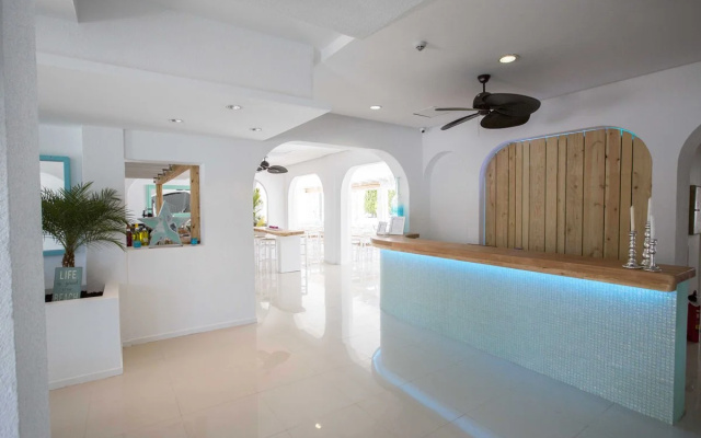 Endlss Beach & Disco Hotel Ibiza Adults Only
