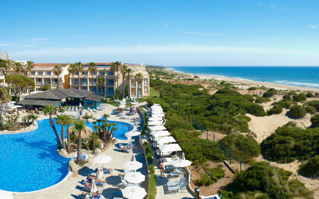 Hipotels Playa La Barrosa - Adults Only