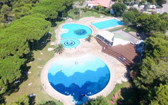 Camping Village Baia Domizia