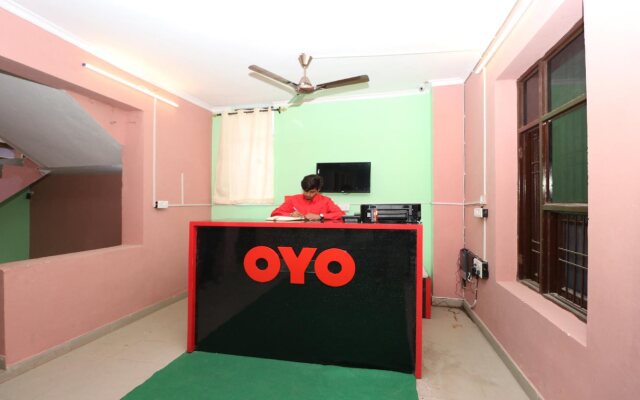Oyo 28325 Dhillon Residency