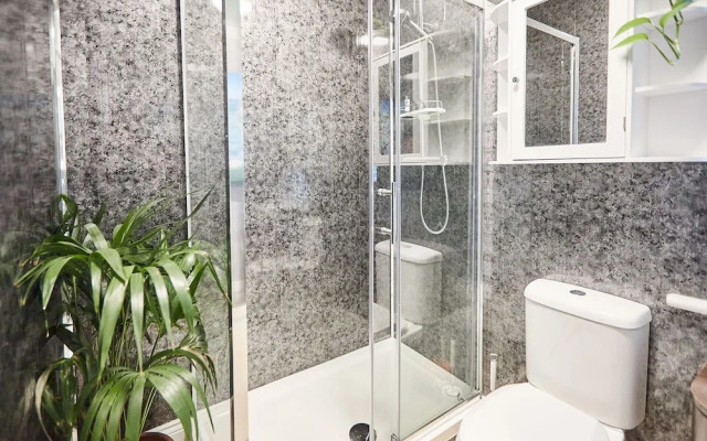 Host Stay Seas The Day