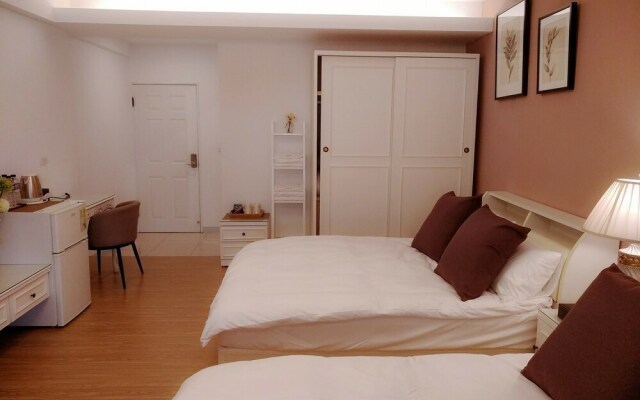 Meet travelers Guest House