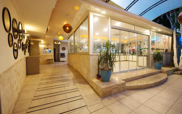 Tonoz Beach Hotel