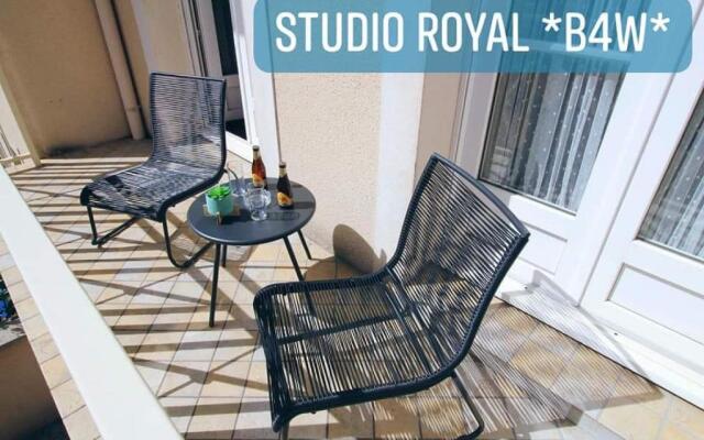 Studio Royal by Beds4Wanderlust - Place du marché avec parking privé