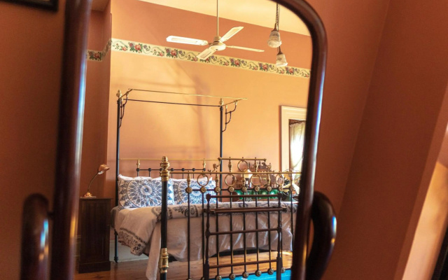 Buxton Manor – Guest Rooms – Adelaide