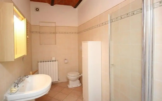 Spacious Farmhouse in Pienza with Swimming Pool