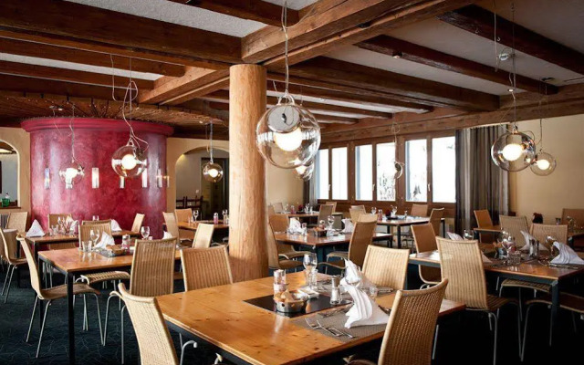 Hotel Alpine Lodge