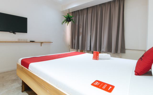 RedDoorz Plus @ Boni Avenue Mandaluyong