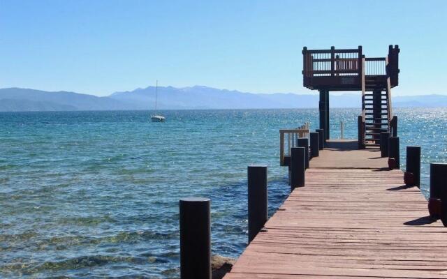 Edgelake Beach Club