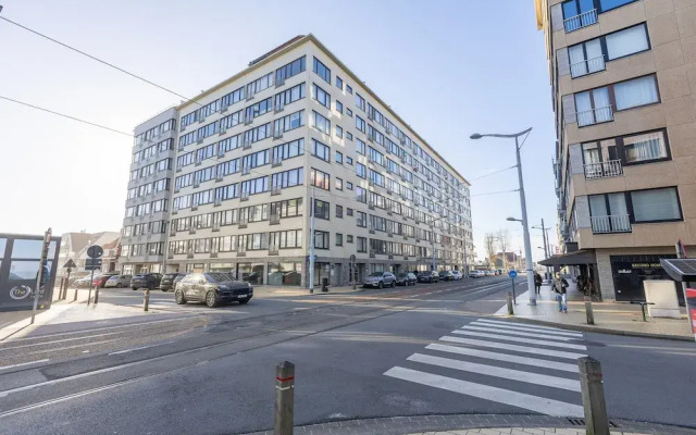 Modern Studio in Middelkerke With Views