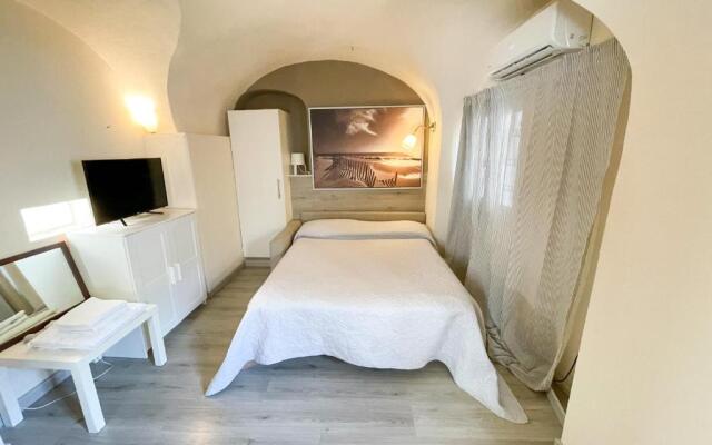 Monolocale a 50 metri dal mare