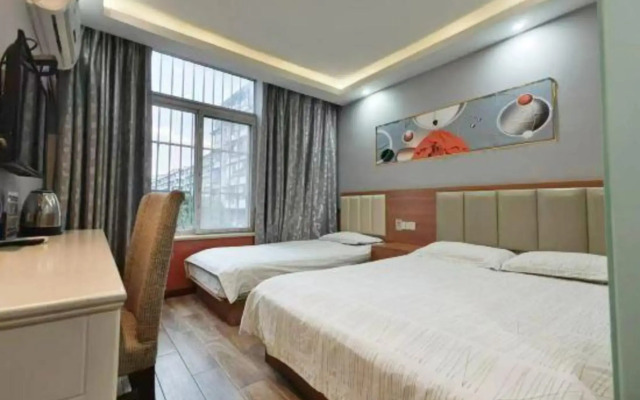 Xingli Hostel