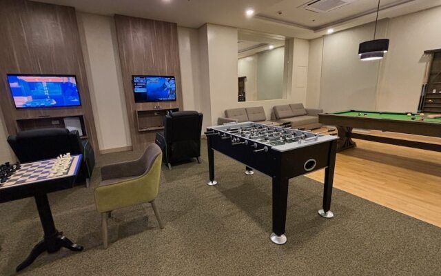 Saint Honore Condo