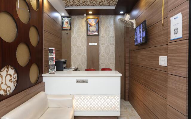 OYO 10969 Hotel US Residency