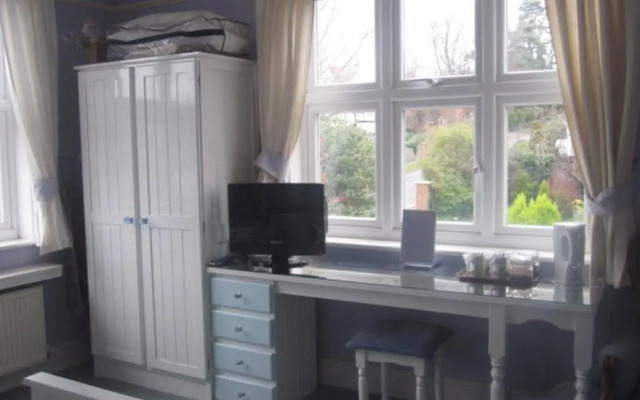 Hill House Guest House