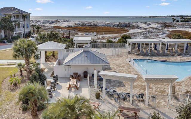 Magnolia House 305 2 Bedroom Condo by RedAwning