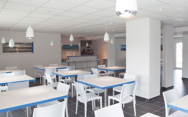 Neat Apartment Between Deauville and Cabourg