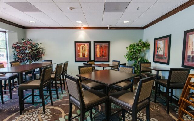 Staybridge Suites Wilmington E by IHG