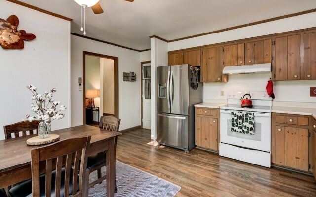 Spy Rock - 3 Br Cabin