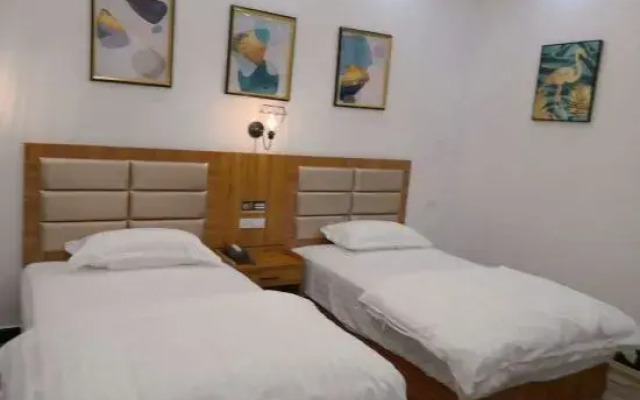 Longxin Business Hotel