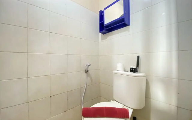 Nice And Comfy Studio At Suites @Metro Apartment