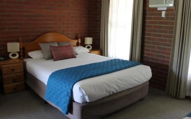 Aristocrat Waurnvale Motel