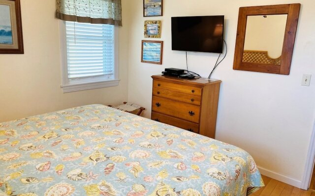 Serenity Now 3 Bedroom Home by RedAwning