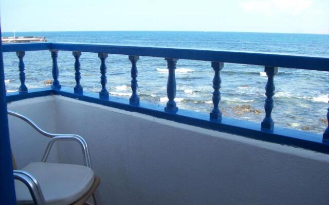 Absolute Beachfront Apartment