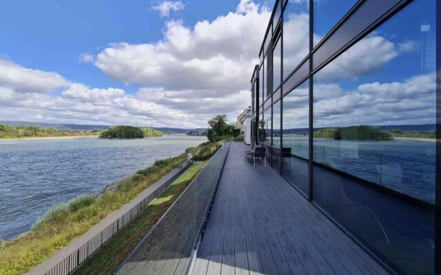 Modernes Apartment mit Wunderschönem Rheinblick