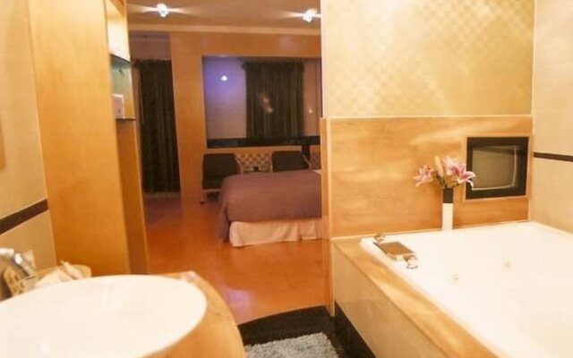 Ritz Motel
