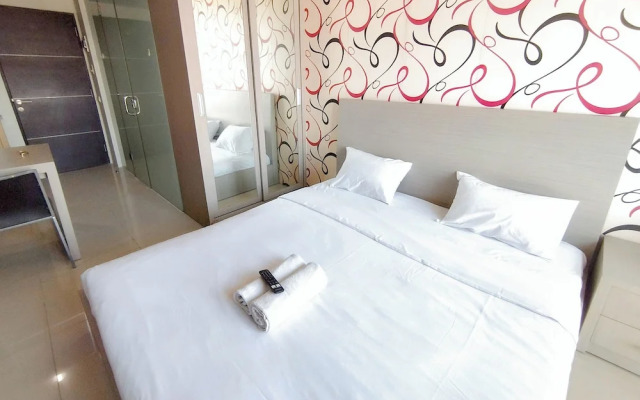Modern Cozy Studio at The Square Surabaya Apartment