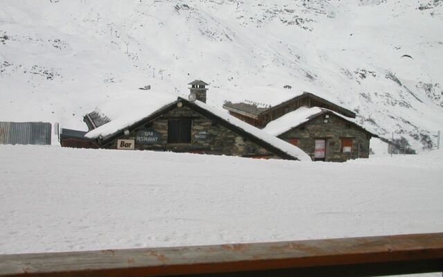 Apartment With one Bedroom in Saint-martin-de-belleville, With Wonderf