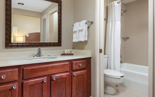 Royal Sea Cliff Condo