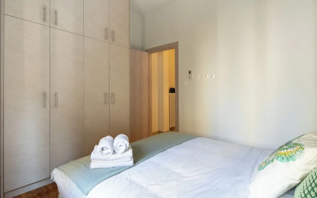 Theai 1-Bedroom Apartment in Athens
