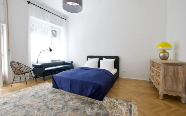 Luxury Apartment by Hi5 - OktÃ³ber 6 Street