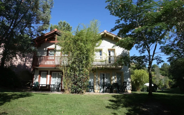 Atmospheric Apartment Near Lacanau, Surrounded by a Forest