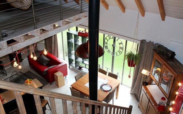 Quaint Holiday Home in Saint-Quirin with hot tub, nice view