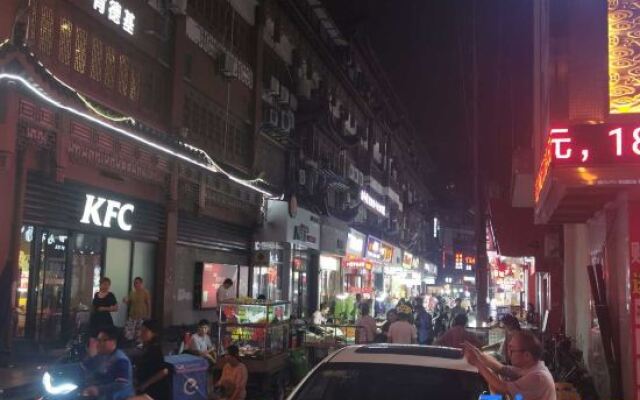 Pujiangzhixing  Hotel